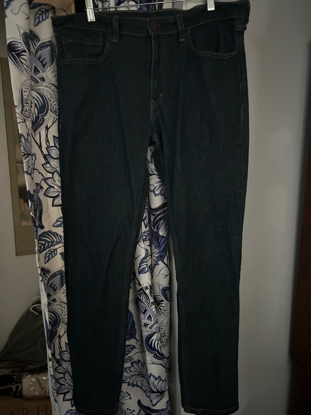 Levi’s Dark Wash Straight Leg Jeans